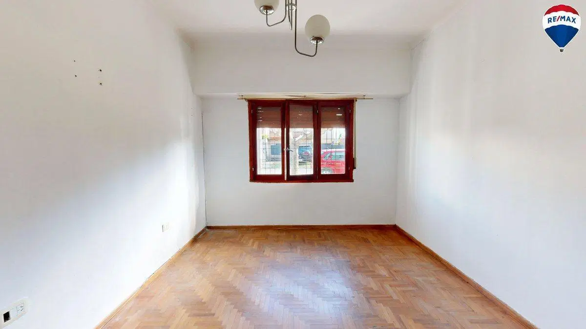 VENTA CASA 8 AMB EN ADROGUÉ 3