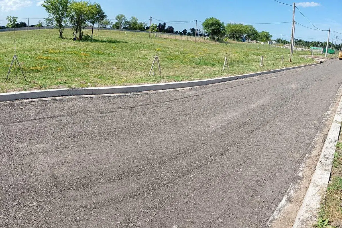 VENTA LOTE 700mts² BARRIO CERRADO ORQUETA CURA 2