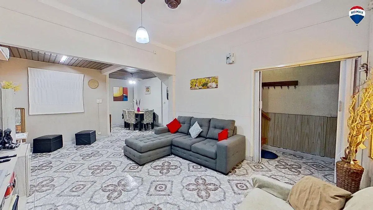 VENTA APTO CREDITO 4 AMB COCH Y  TERRAZA AVELLANED 3