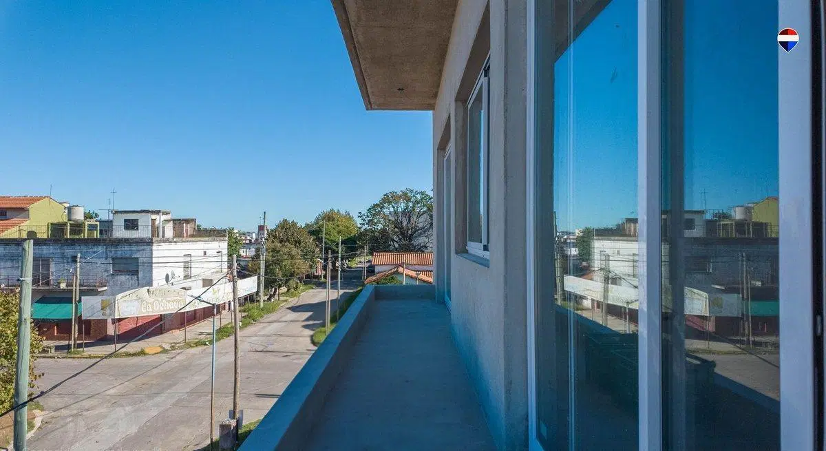 VENTA DEPARTAMENTO 3 AMBIENTES EN BERNAL 2