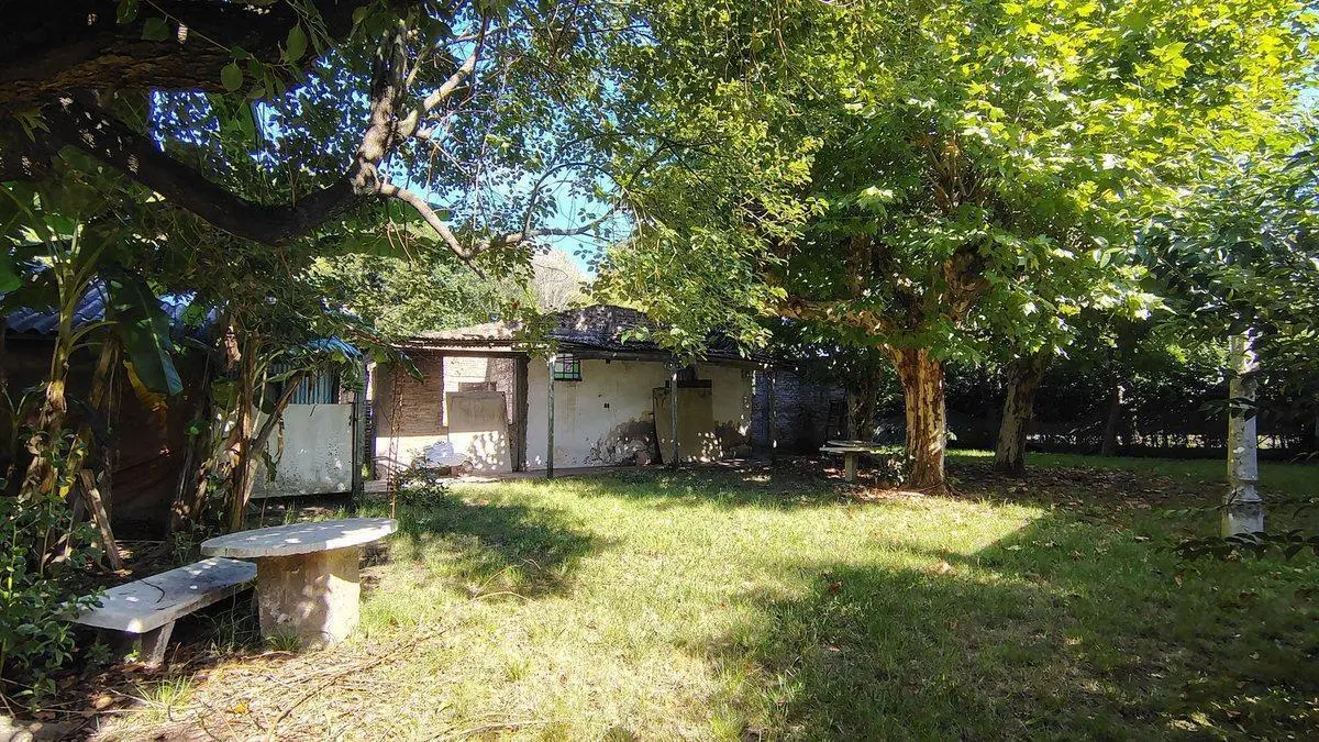 VENTA AMPLIO LOTE DE 1900 m2 SOURIGUES 3