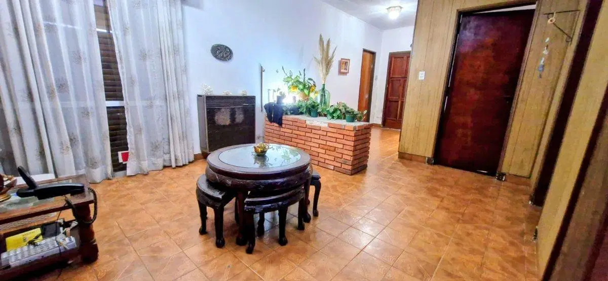 VENTA CASA 4 AMBIENTES COCHERA PATIO PARRILA 5