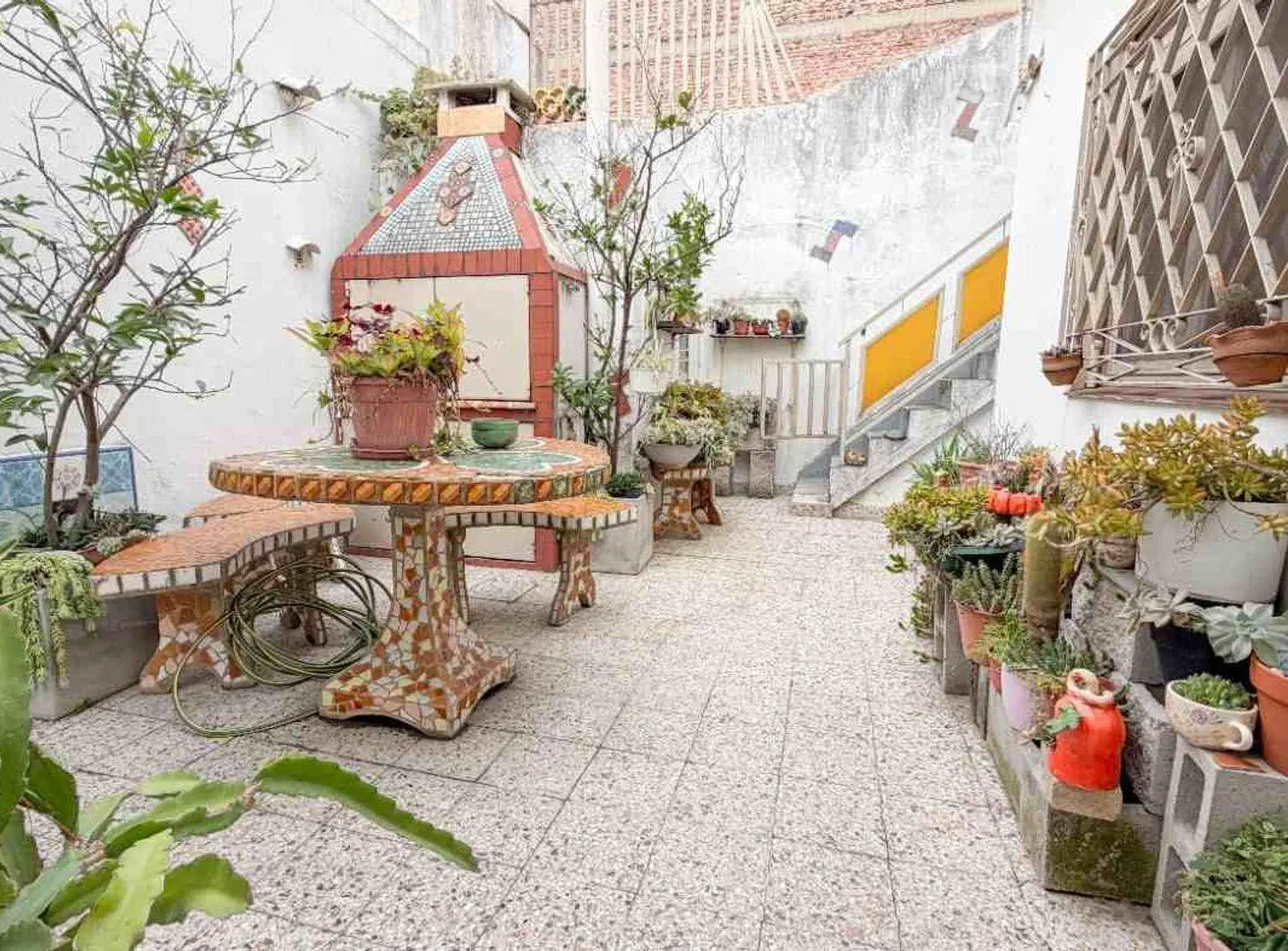 VENTA CASA 3 AMB + LOCAL AVELLANEDA 4