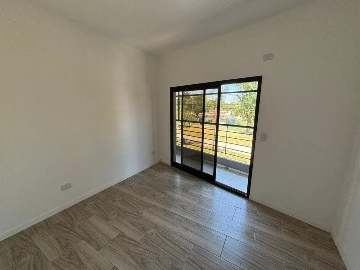 DEPTO 3 AMB CON BALCON  EN VENTA EN AVELLANEDA 2