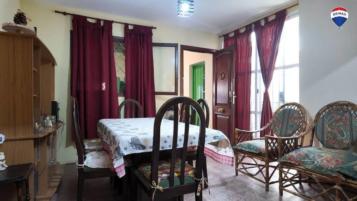 CASA 4 AMB EN VENTA EN GERLI LOCAL PATIO PARRILLA. 4