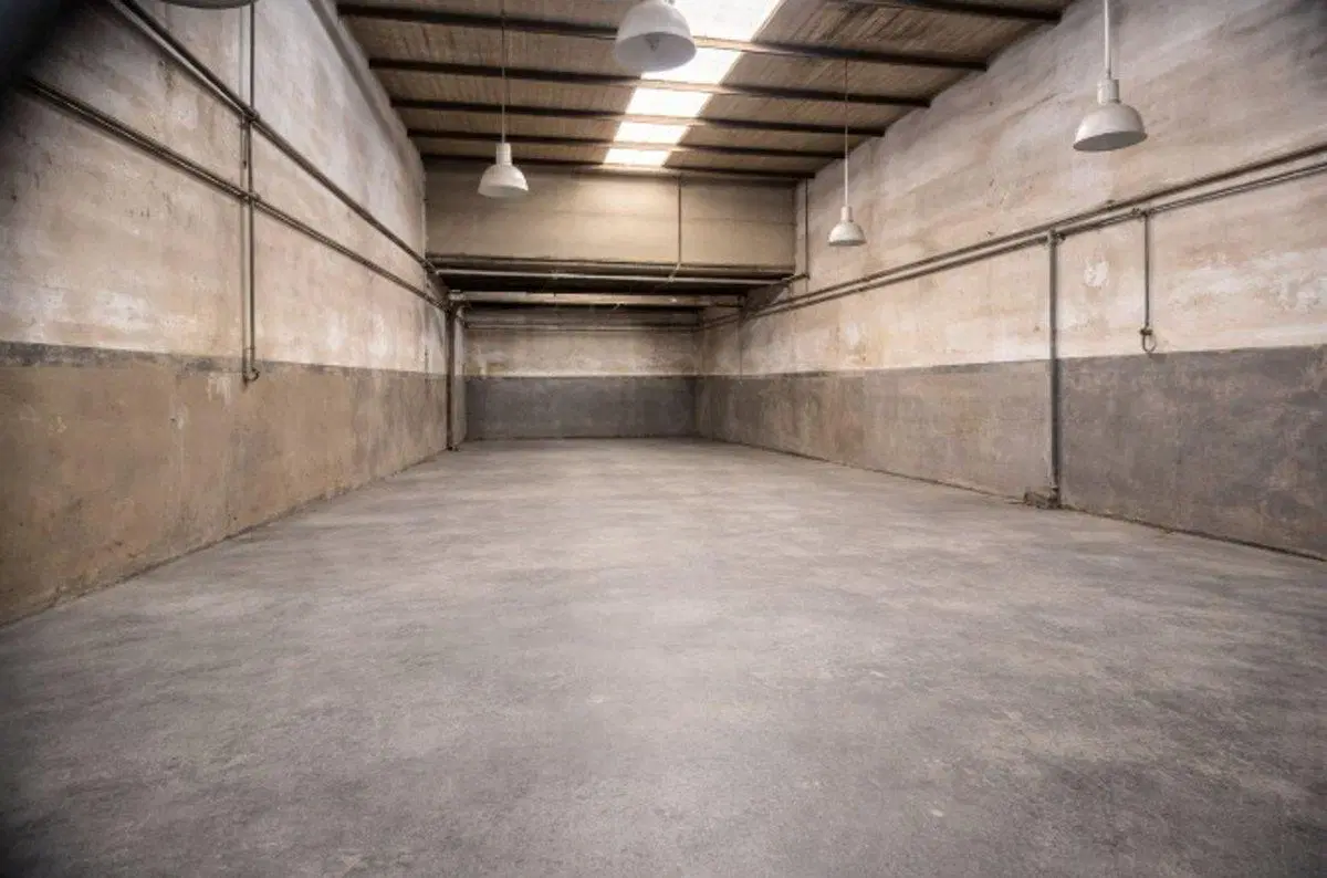 GALPON EN VENTA CON OFICINAS EN AVELLANEDA 5