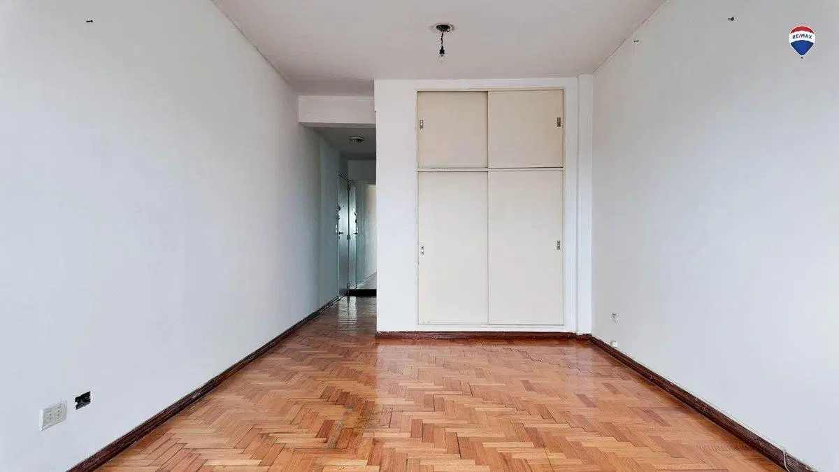 VENTA DEPTO MONOAMBIENTE 6° B CONTRAFRE AVELLANEDA 3