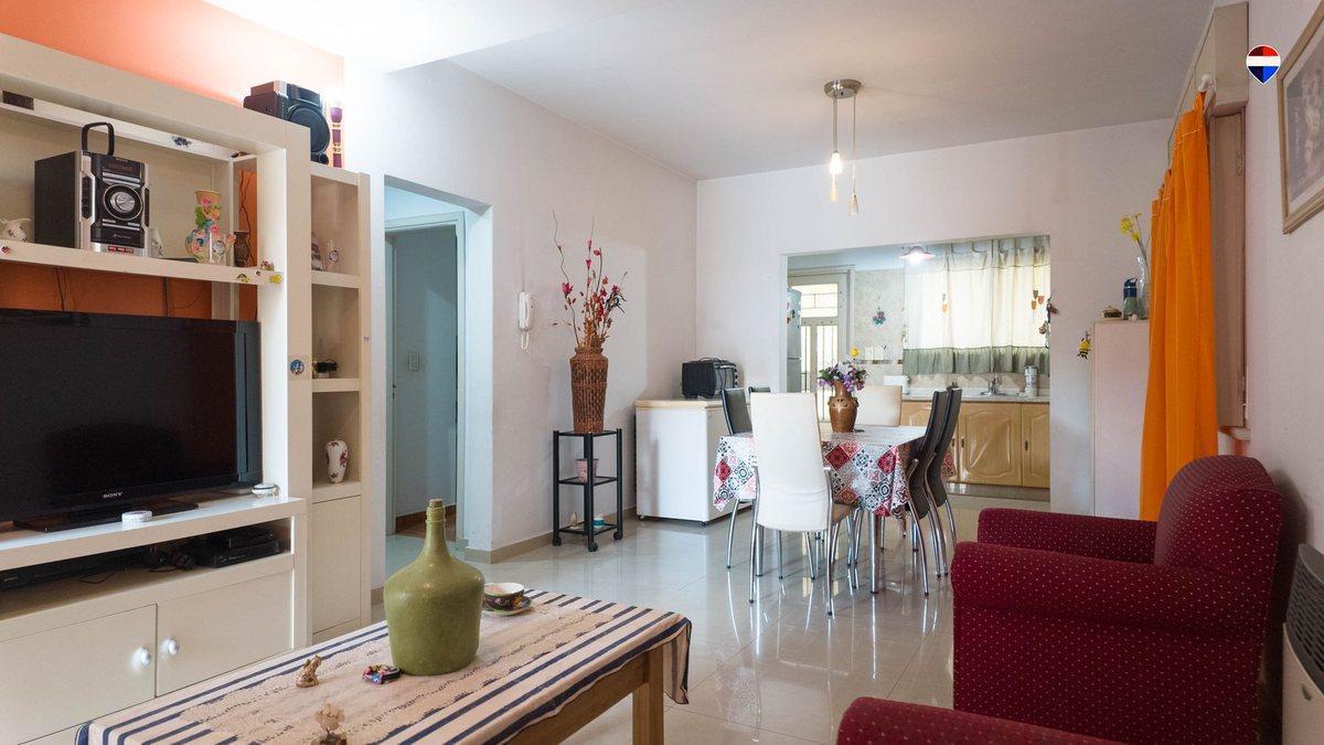 VENTA CASA 4 AMB COCHERA PARRILLA PATIO GERLI