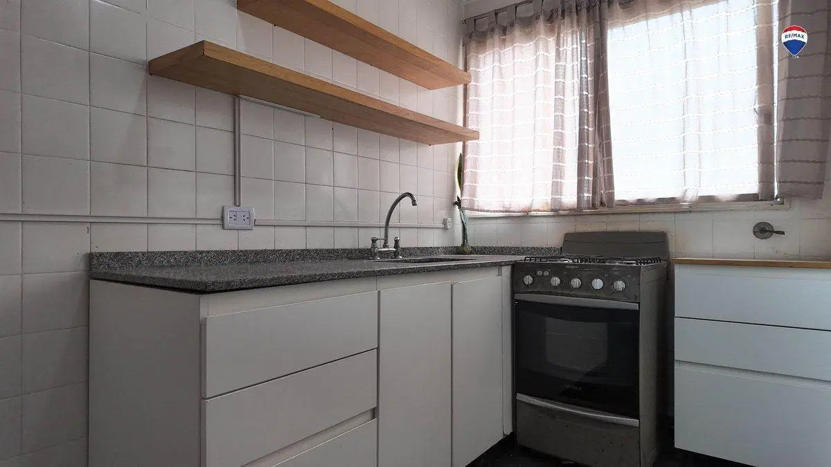 Venta Departamento de 2 amb. al frente . APTO CRED 3
