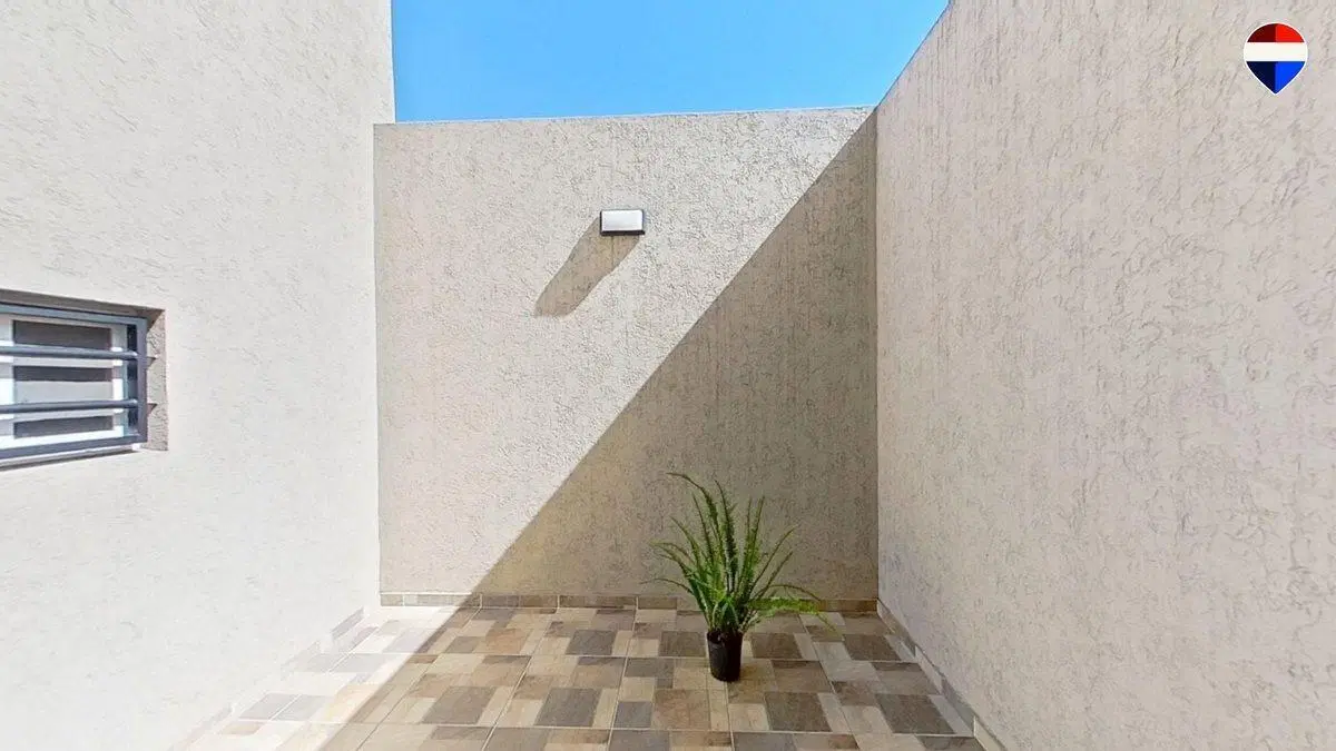 VENTA DPTO 3 AMB FCIO VARELA CENTRO CON  PATIO 3