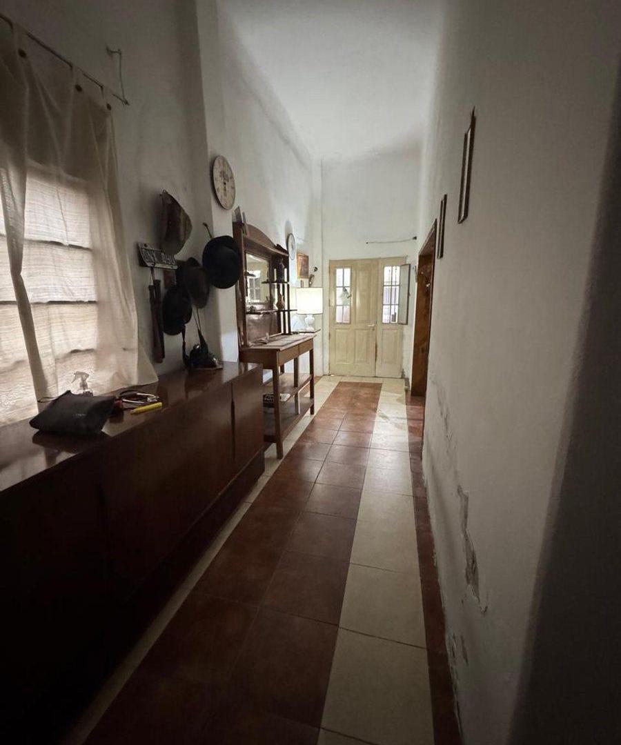 CASA Y DEPTO IDEAL 2 FLIAS EN VENTA EN ESCALADA
