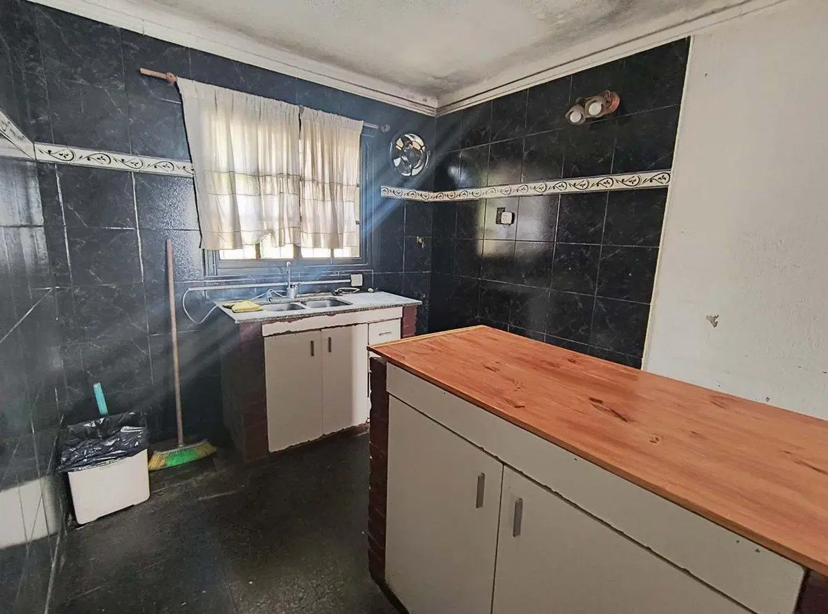 VENTA CASA 4 AMB QUILMES  JARDIN Y COCH APTO CRED 3