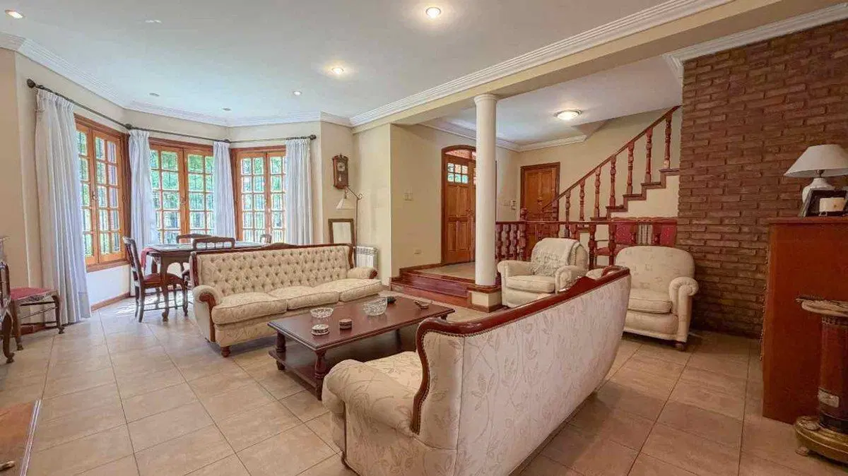 VENTA CASA 8AMB BURZACO 3