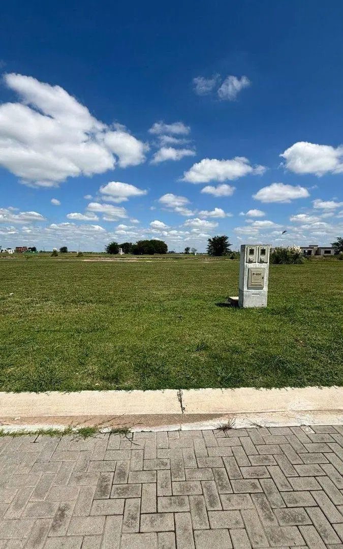 VENTA LOTE 764m2 SANTA CLARA AL SUR 3