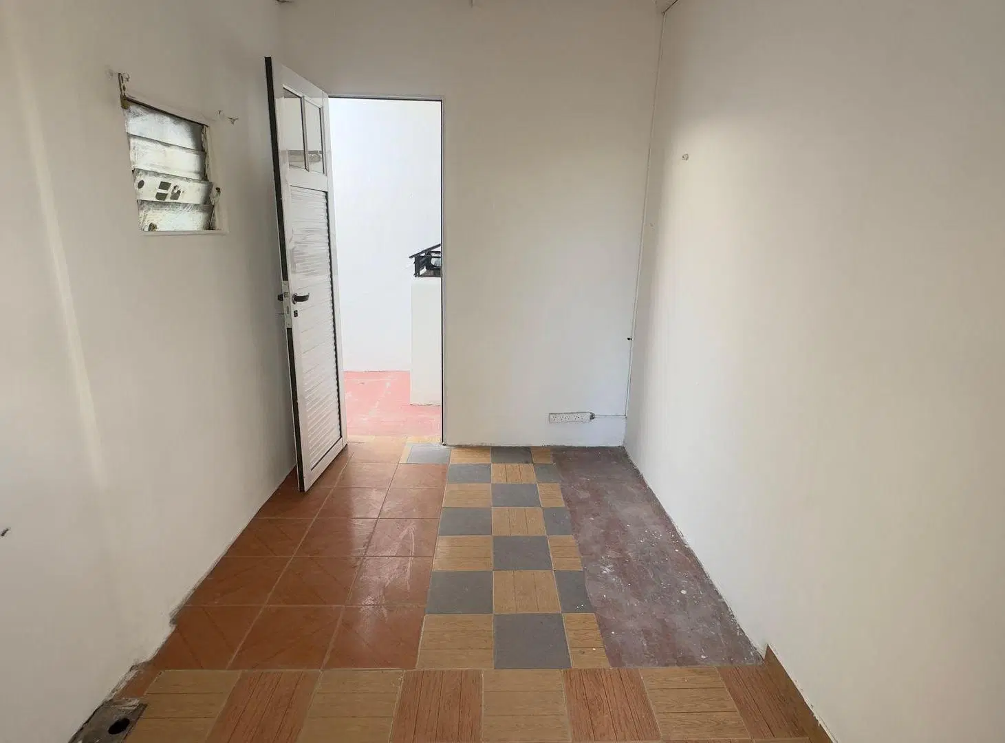 CASA MULTIFAMILIAR EN DOS PLANTAS 2
