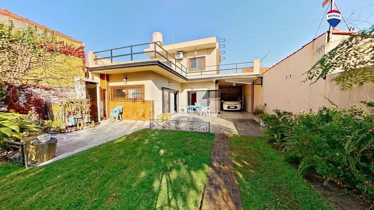 CASA 5 AMB VENTA QUILMES OESTE PERMUTA APTO CRED 5