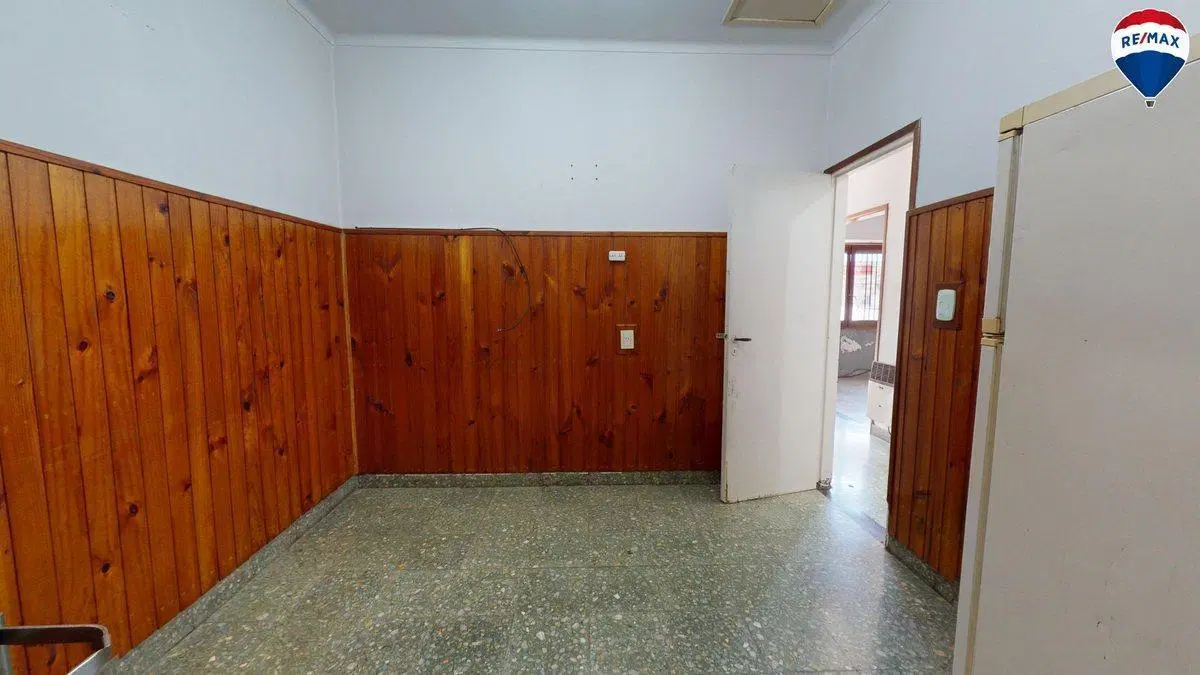 VENTA CASA 8 AMB EN BURZACO 2