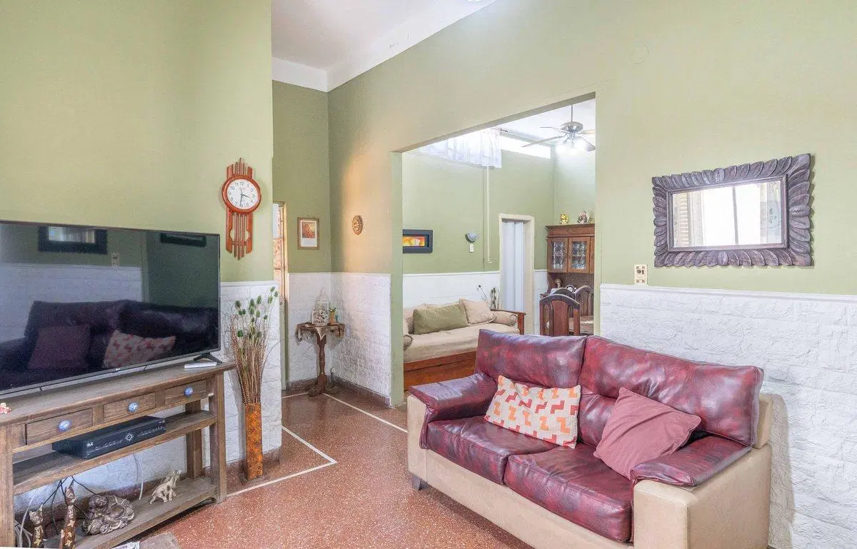 VENTA CASA 3 AMBIENTES COCHERA FLORENCIO VARELA 2