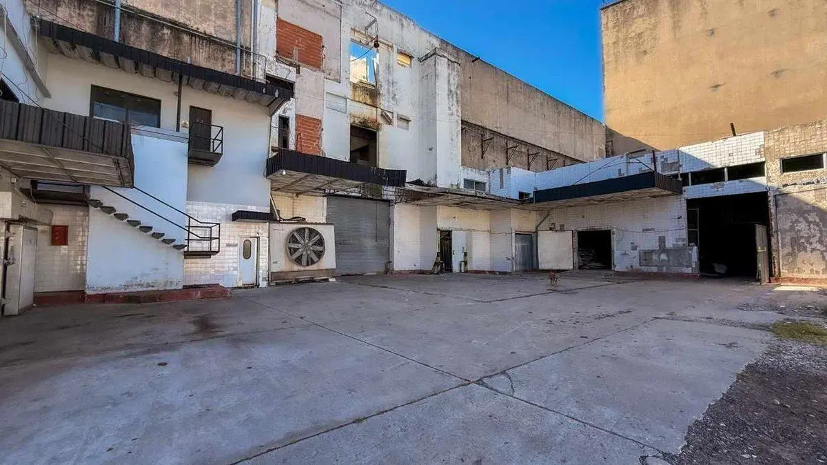 VENTA LOTE 10.300 M2 AVELLANEDA 2