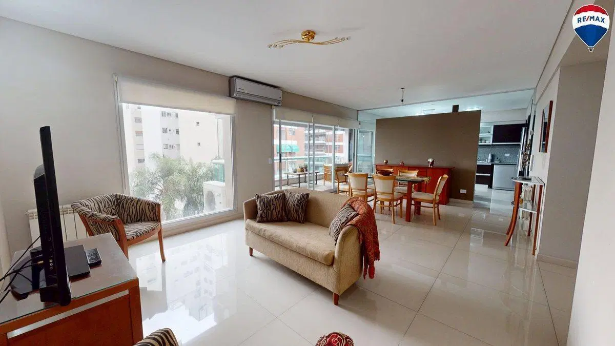 DEPTO 4 AMB CON COCHERA SAN MARTIN 869 CENTRO 4