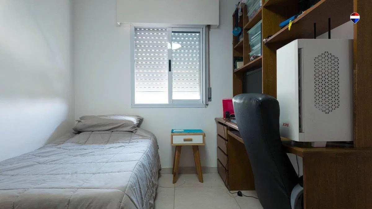 VENTA CASA TIPO TRIPLEX  DE 3 PISO CON COCHERA 4