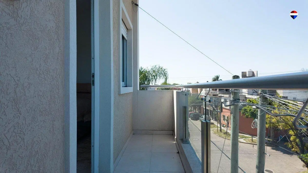 VENTA CASA TIPO TRIPLEX  DE 3 PISO CON COCHERA 3