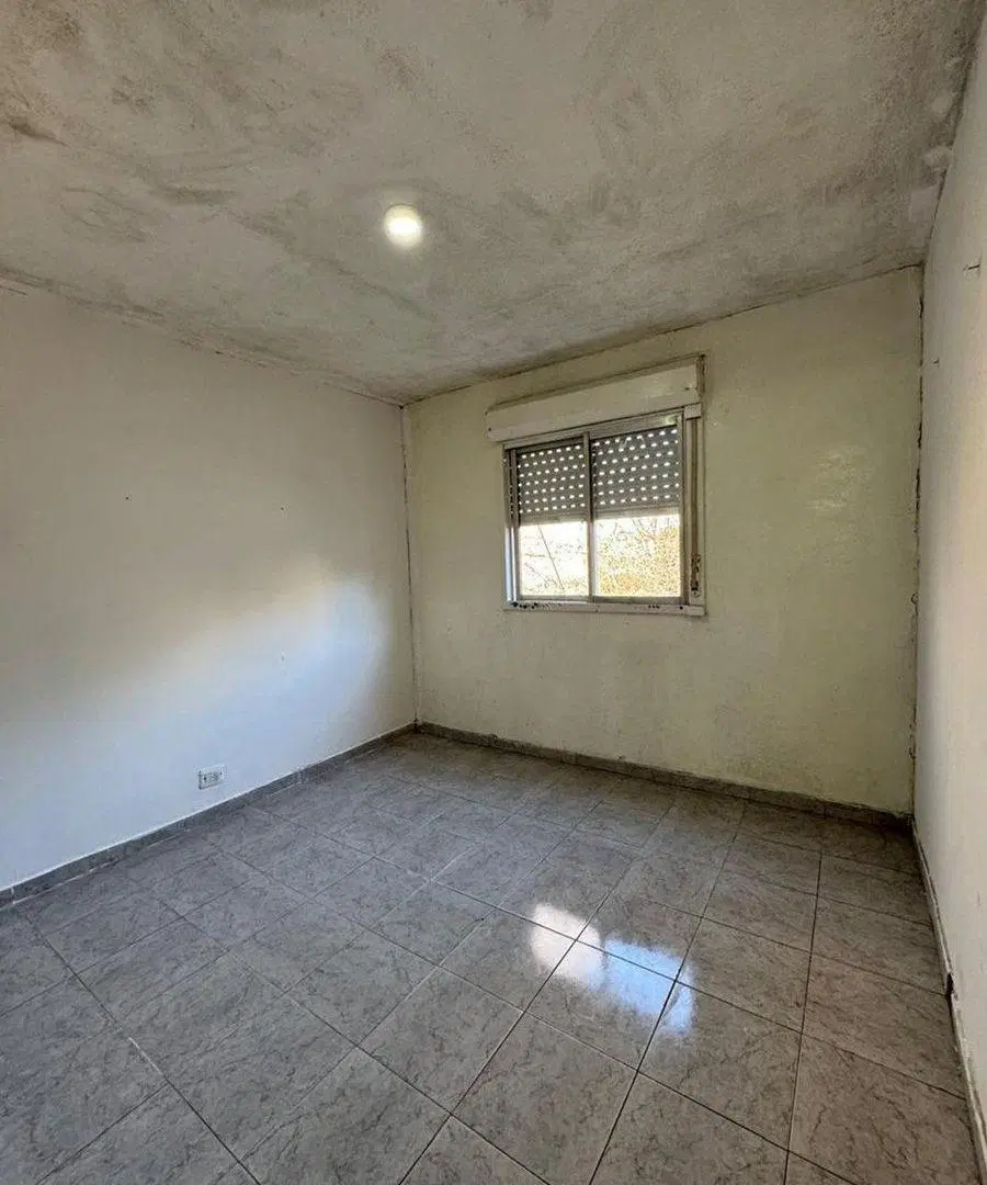 Depto 3 amb en Venta en Claypole 4