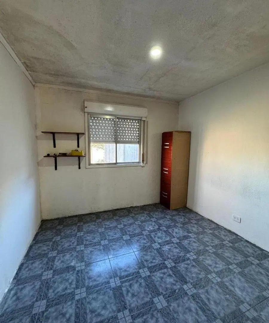 Depto 3 amb en Venta en Claypole 5