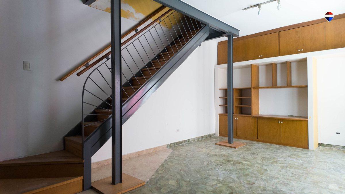 VENTA PH 3 AMBIENTES CON PATIO EN AVELLANEDA