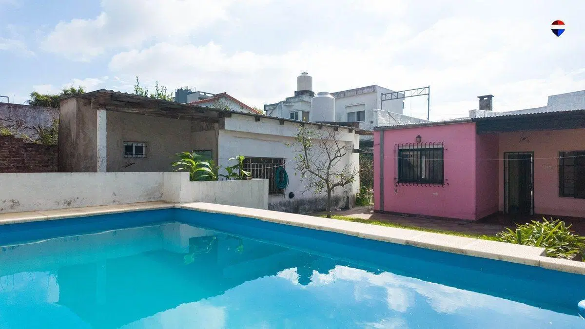 VENTA CASA 3 AMB C/ PILETA, COCHERA EN BERAZATEGUI 4