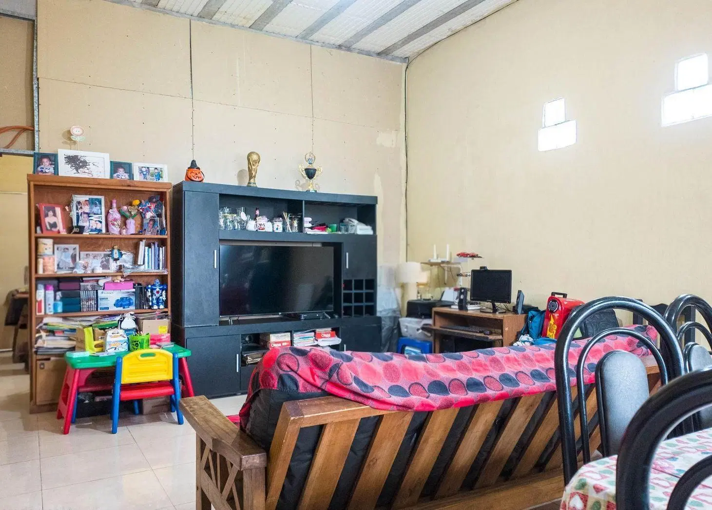 VENTA CASA 3 AMB FLORENCIO VARELA. VILLA VATTEONE 4