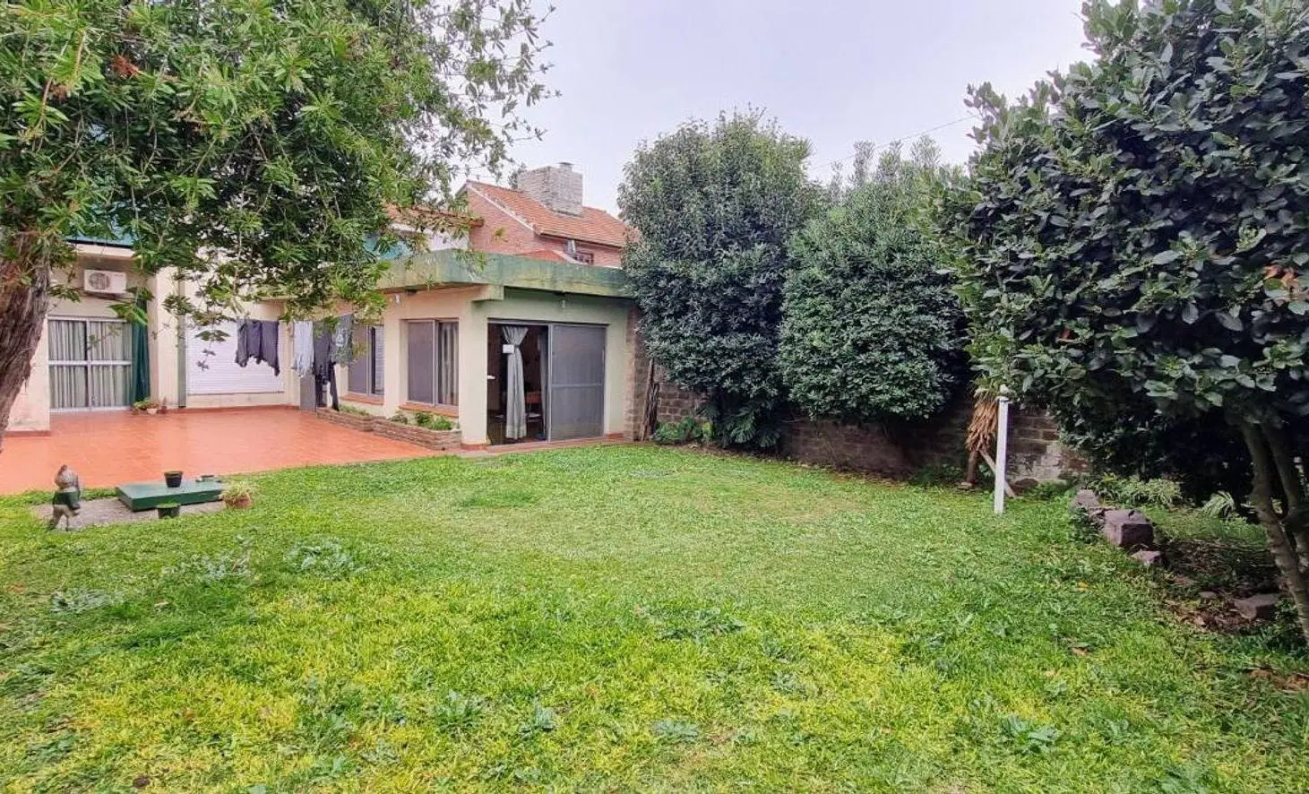 VENTA CASA MULTIFAMILIAR, COCHERA . DON BOSCO 5