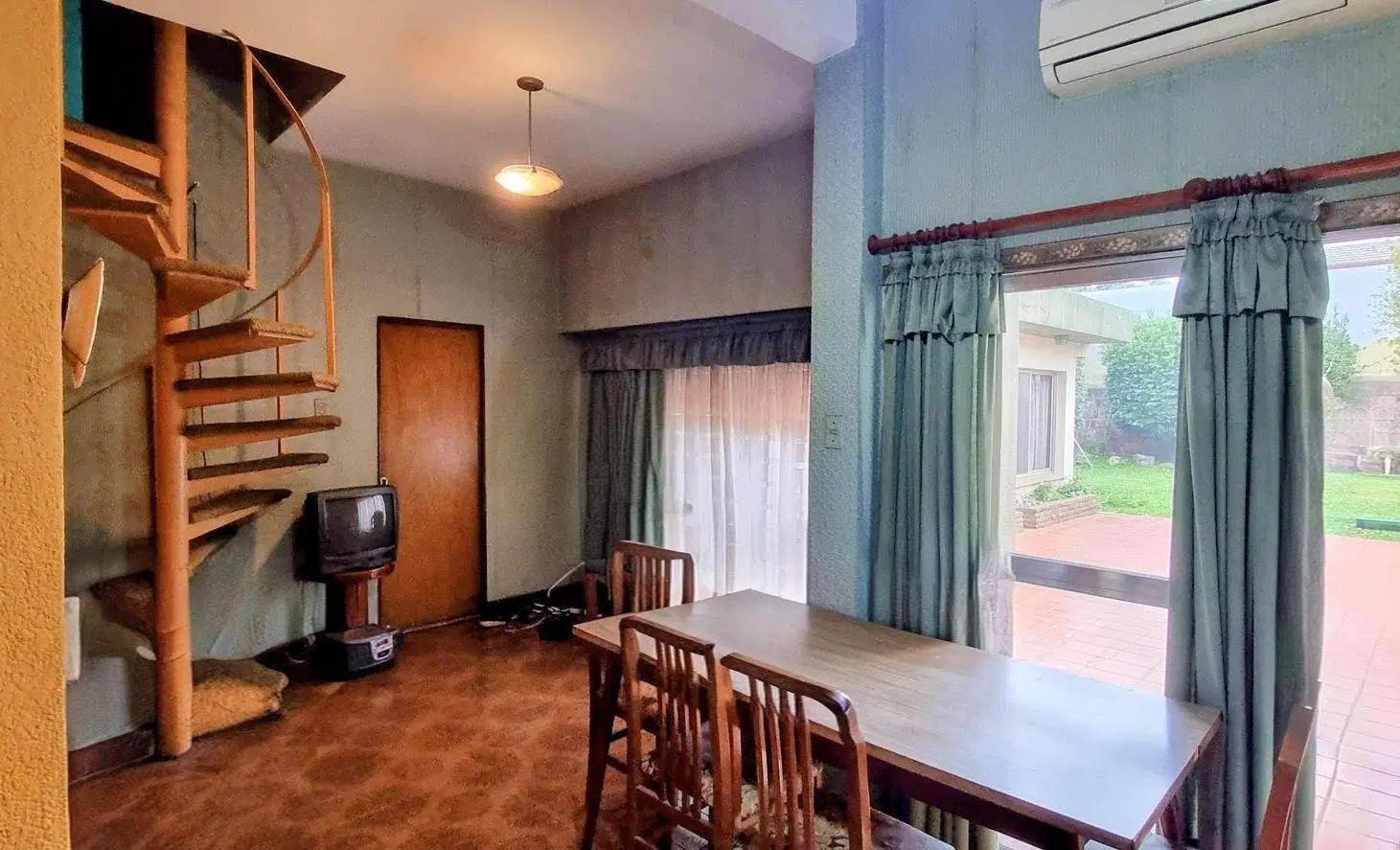 VENTA CASA MULTIFAMILIAR, COCHERA . DON BOSCO 4