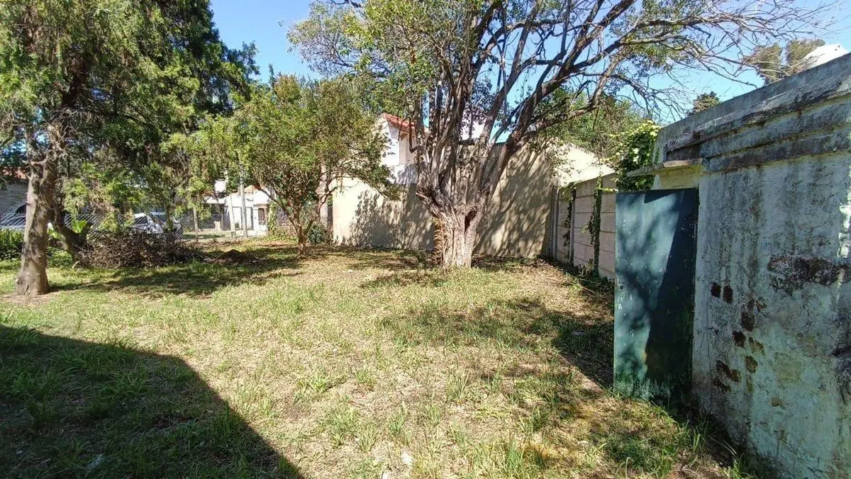 LOTE EN VENTA EN RANELAGH EXCELENTE UBICACION 4