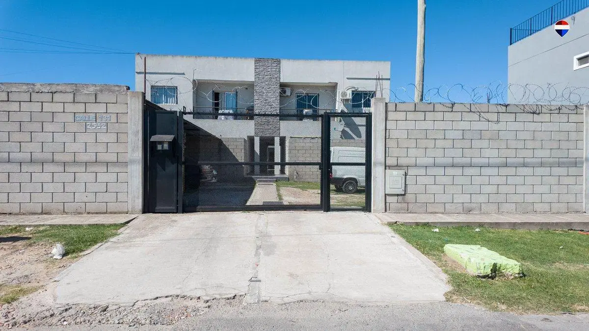 VENTA DPTO 2 AMBIENTES BERAZATEGUI. OPC COCHERA 4