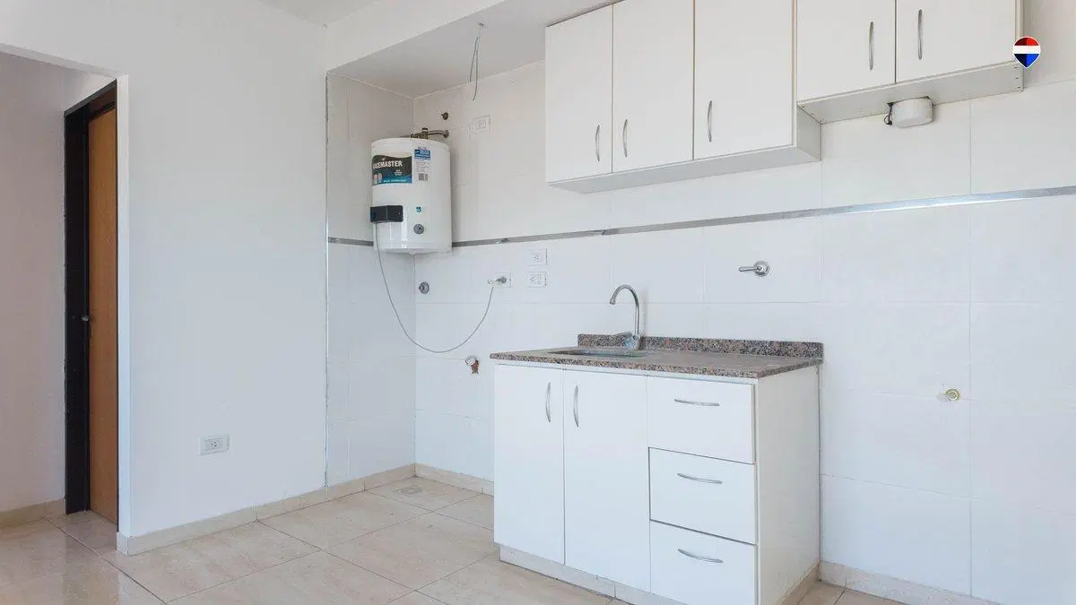 VENTA DPTO 2 AMBIENTES BERAZATEGUI. OPC COCHERA 2