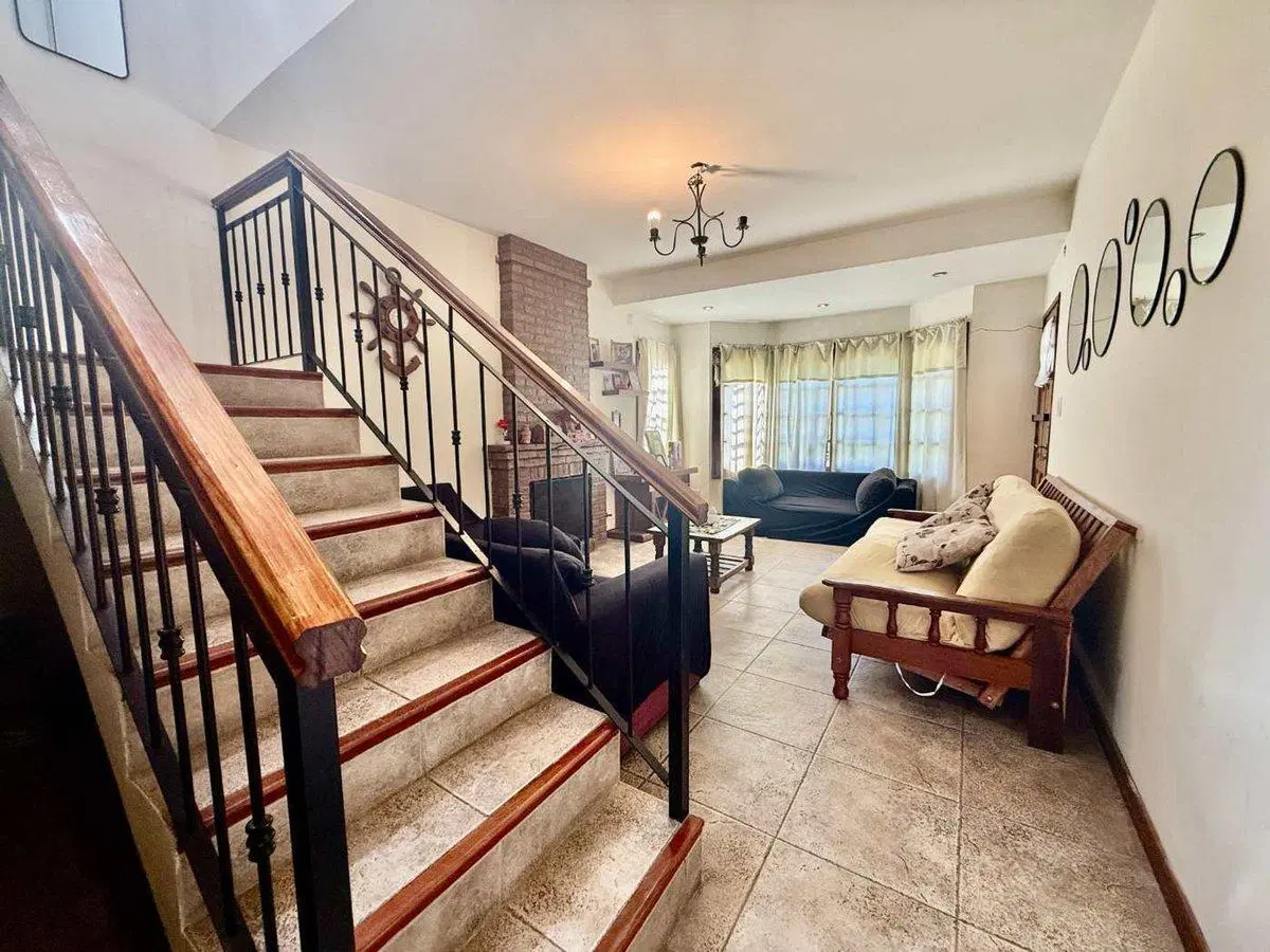 CASA VENTA 5 AMB BURZACO 2