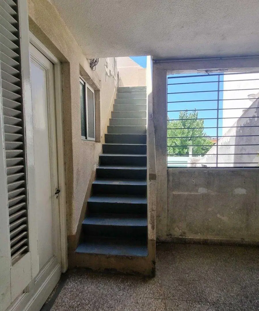 Venta departamento de 3 ambientes en Crucesita. 5