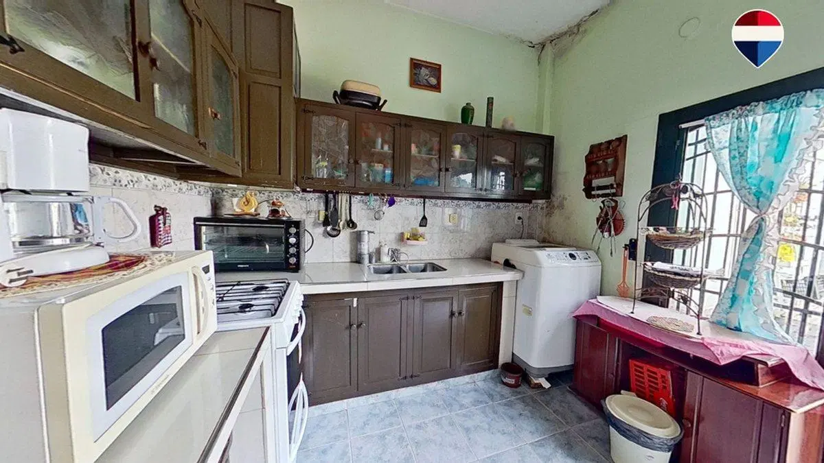 CASA MULTIFAMILIAR EN VENTA C/ DEPÓSITO EN QUILMES 5