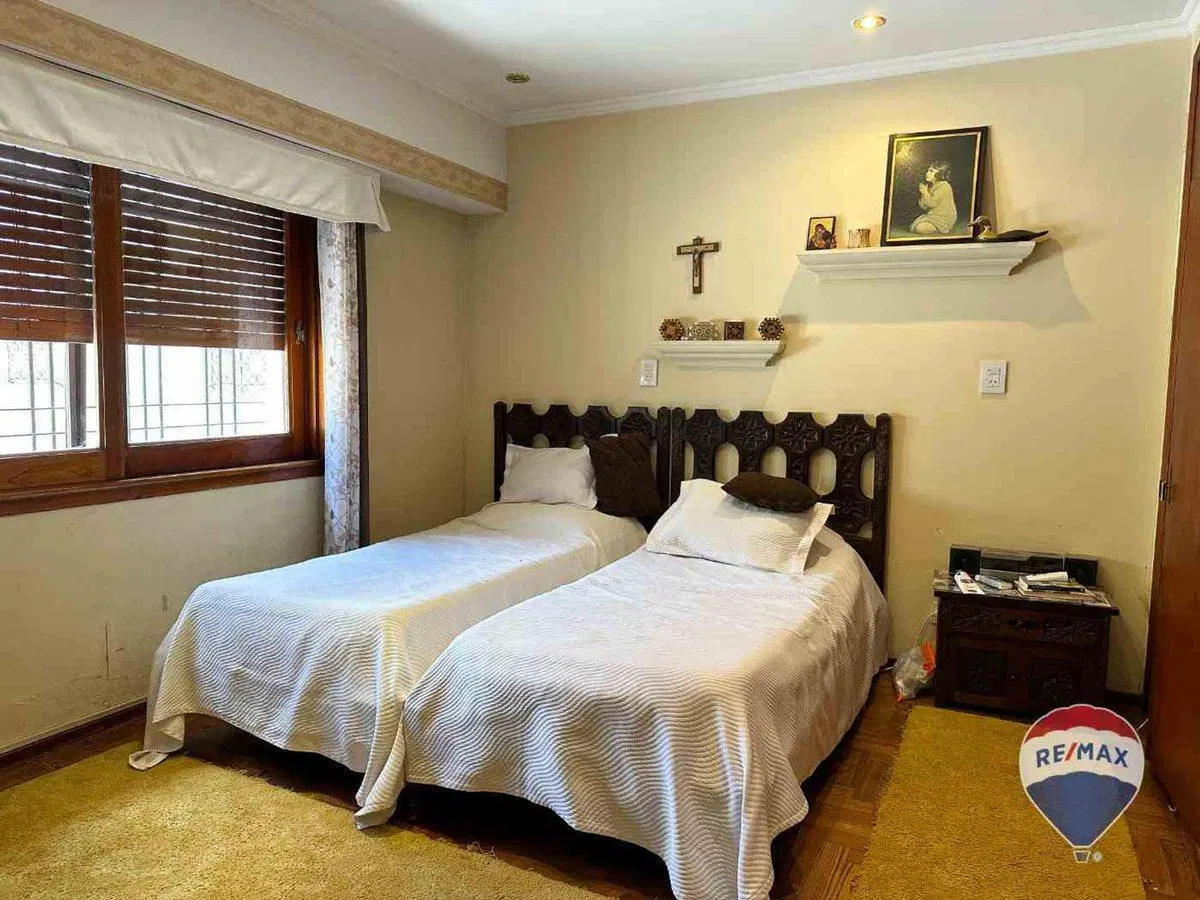 CASA 4 AMBIENTES EN VENTA LOMAS DE ZAMORA CENTRO 4