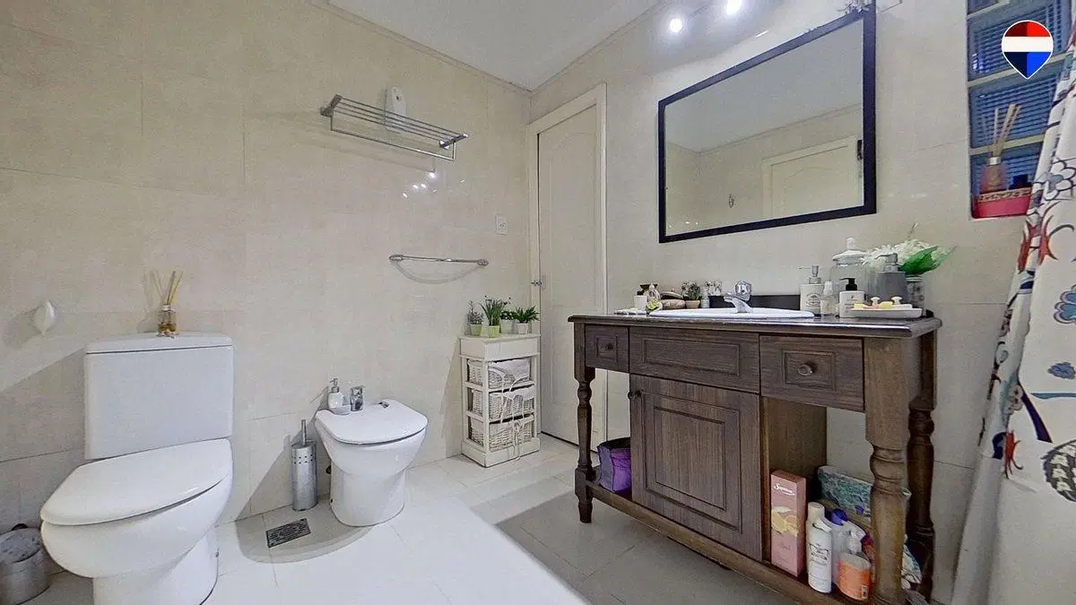 CASA 3 AMBIENTES, VENTA EN QUILMES CON PARQUE 2