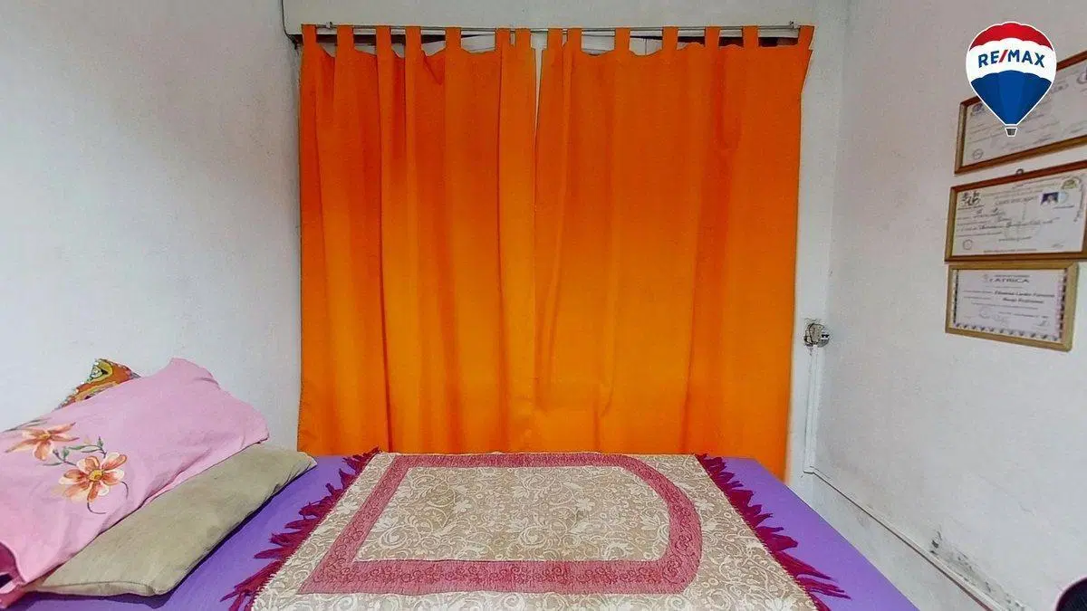 OPORTUNIDAD VENTA  3 DEPTOS POR PASILLO  DOMINICO 5