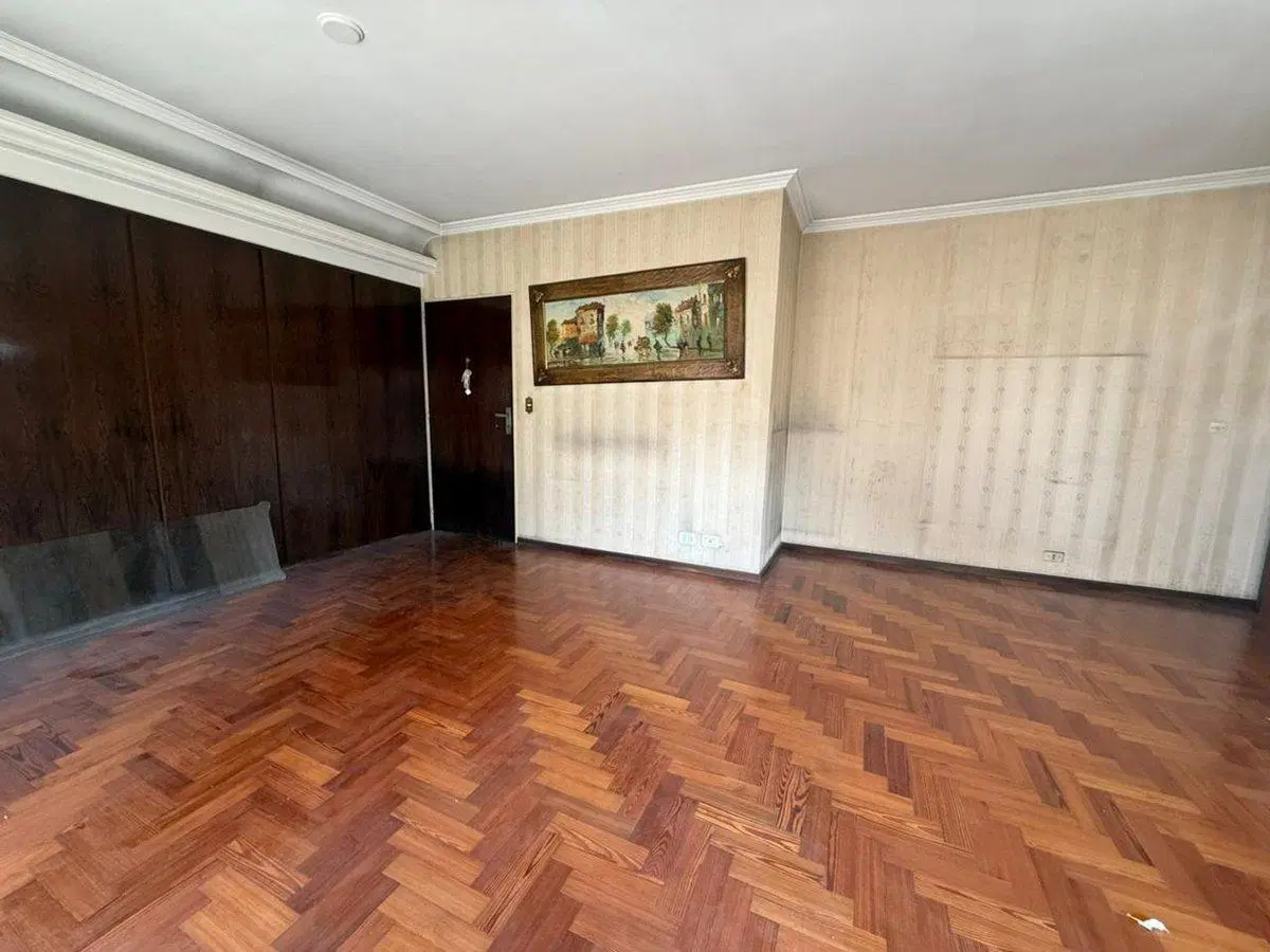 VENTA DEPTO 4 AMBIENTES CON COCHERA EN AVELLANEDA 2