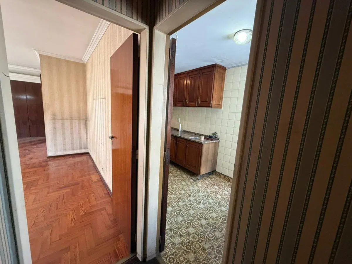 VENTA DEPTO 4 AMBIENTES CON COCHERA EN AVELLANEDA 3