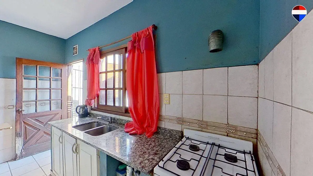 VENTA CASA MULTIFAMILIAR 7 AMB SARANDI 8