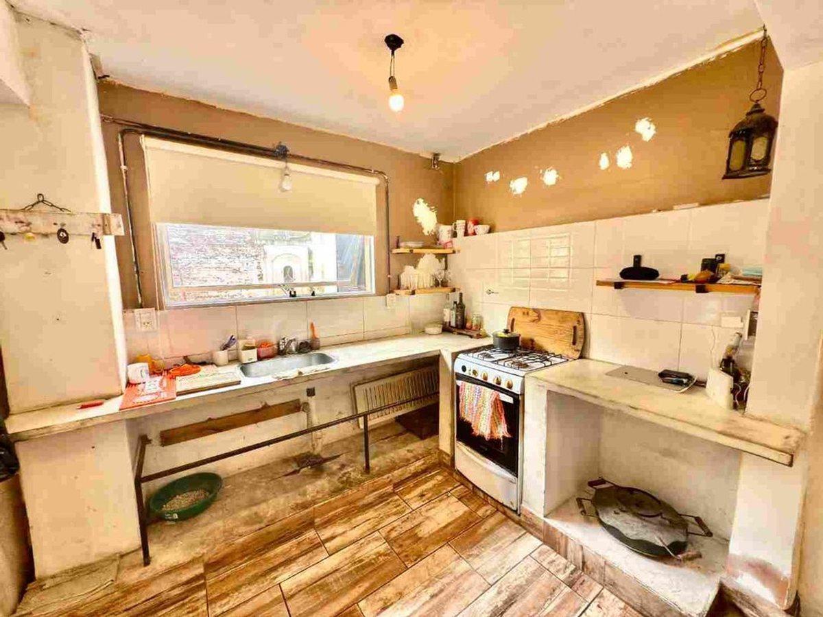 Foto de VENTA PH 4 AMBIENTES EN LOMAS DE ZAMORA CON PATIO, imagen 2