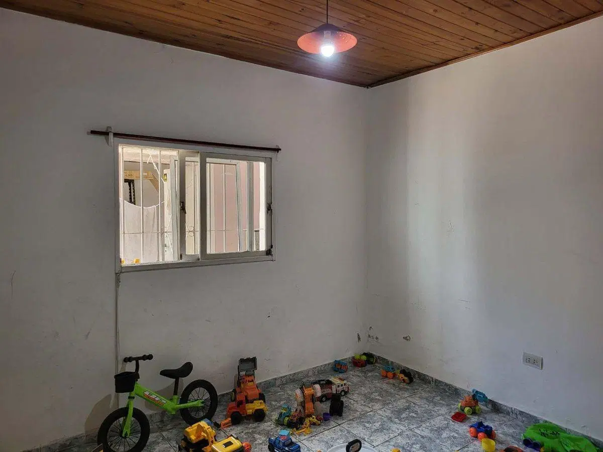 CASA 6 AMBIENTES VENTA LUIS GUILLON APTA CREDITO 4