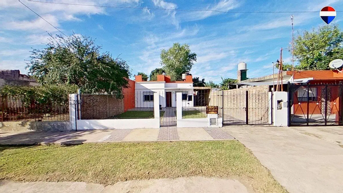 VENTA CASA 3 AMB FLORENCIO VARELA PARQUE Y COCHERA 2