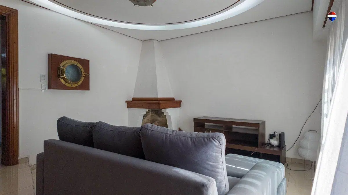 VENTA CASA 4 AMB CON COCHERA, PATIO Y QUINCHO 4