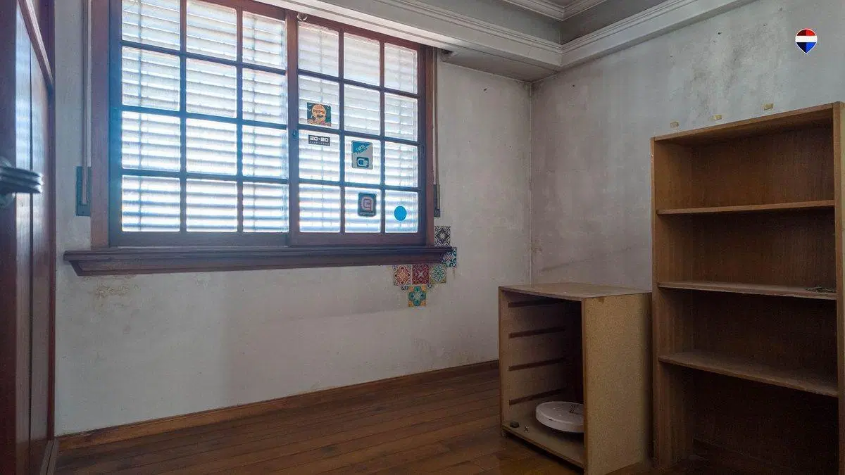 VENTA CASA 4 AMB CON COCHERA, PATIO Y QUINCHO 2